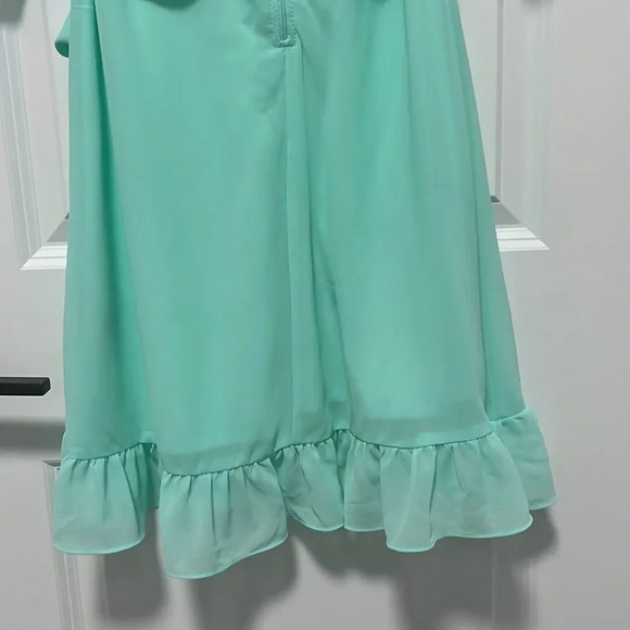 Gianni Bini Girls || Tiffany Blue Wrap Dress With Ruffles on Bottom Size 12. - Picture 8 of 9